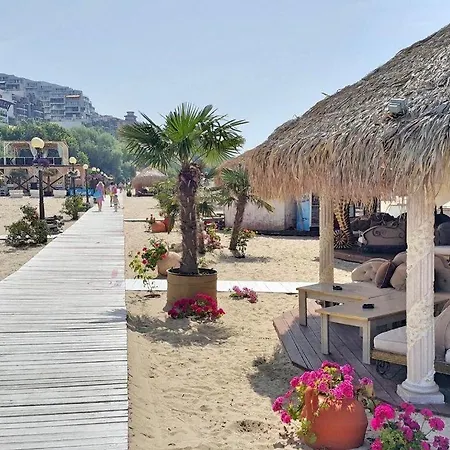 Dolce Sea View Apartment *