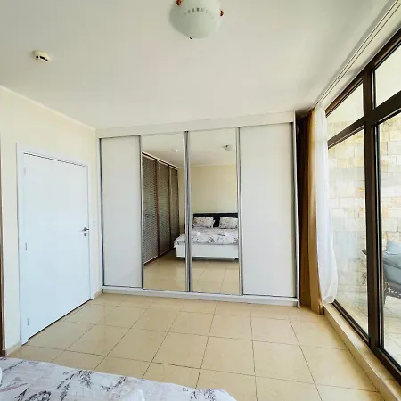 Apartament Dolce Sea View *